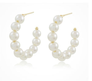 Fresh Pearl Hoops